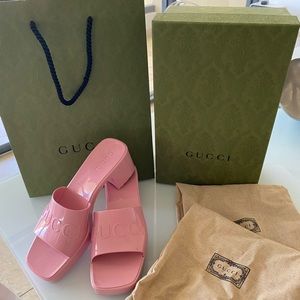 GUCCI Rubber Slide Sandal